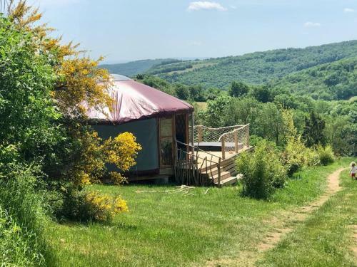 Yourte 2-4 Personnes Avec Spa