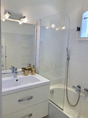 Apartamento L?atypique : 2 Chambres // Piscine // Parking