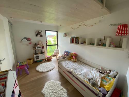 Maison Sevrier, Proche Lac D'annecy, 4 Ch, 3 Sdb