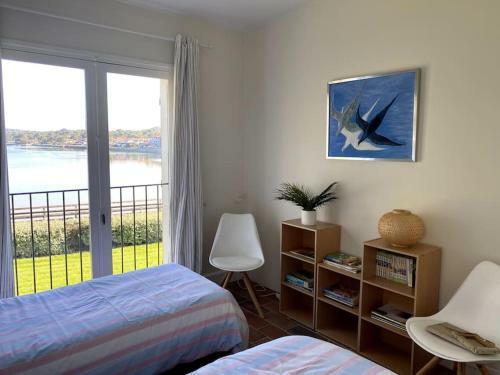 Villa Chaleureuse Avec Vue Imprenable Sur Le Lac.
