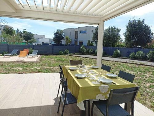 Villa S�te, 4 Pi�ces, 6 Personnes - Fr-1-338-459