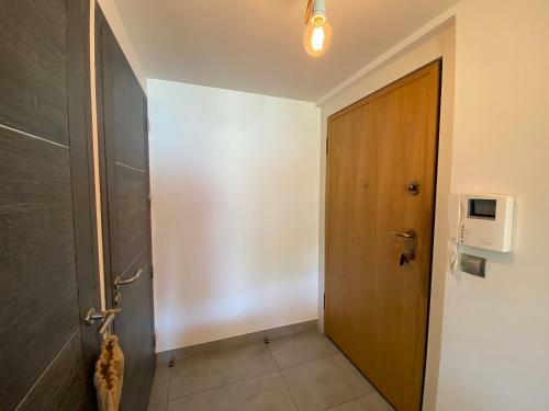 Apartamento Lake & Mountain View - Piscine, Parking, Terrasse