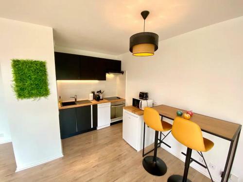 Apartamento Sobnb Bief - Superbe Studio Avec Piscine Et Tennis