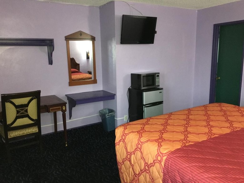Walden Motel