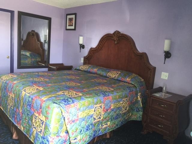 Walden Motel
