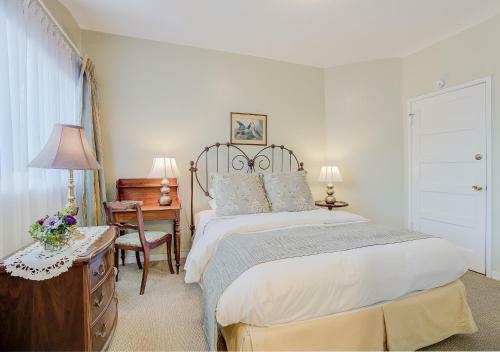 Bed & Breakfast Sandpiper Inn