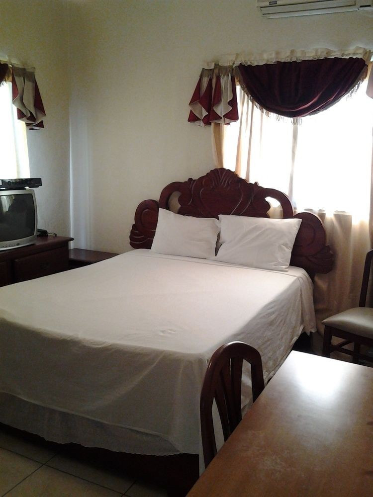 Green House Hotel