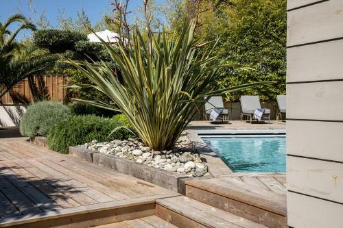 Villa Mooreva Lodge - Services, Climatisation, Piscine Chauff�e, Plage � 80m