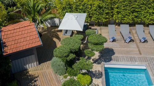 Villa Mooreva Lodge - Services, Climatisation, Piscine Chauff�e, Plage � 80m