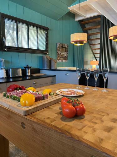 Villa Mooreva Lodge - Services, Climatisation, Piscine Chauff�e, Plage � 80m