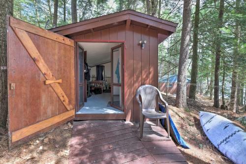 Lakefront Hartford Cabin With Canoe And Boat Ramp
