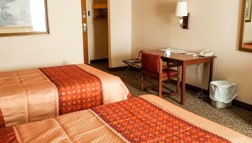 Ivey's Motor Lodge