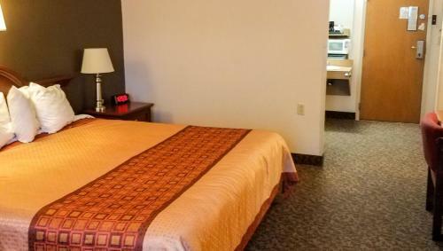 Ivey's Motor Lodge