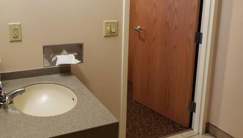 Ivey's Motor Lodge