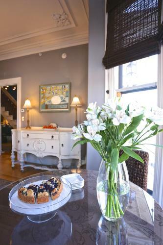 Bed & Breakfast West End Inn