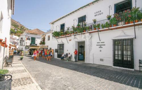 Five-bedroom Holiday Home In Mijas Pueblo