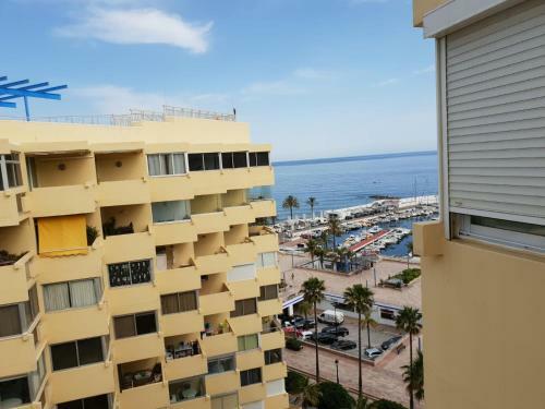 Marbella 2000 Elegant Apartment