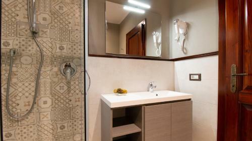 Hostal Welcomely - Cocco E Dessi Home
