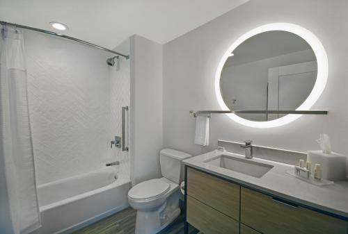 Hotel Towneplace Suites By Marriott Fall River Westport
