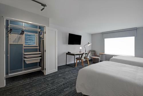 Hotel Towneplace Suites By Marriott Fall River Westport