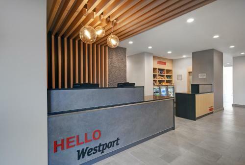 Hotel Towneplace Suites By Marriott Fall River Westport