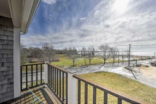 Multi-level Marion House Loft, Deck And Ocean Views