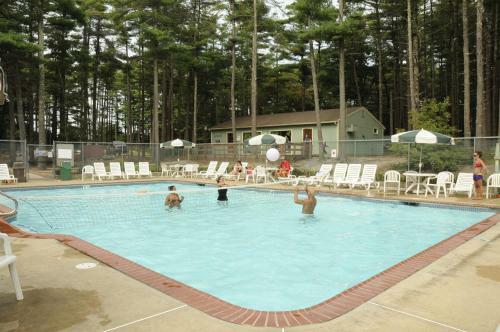 Gateway To Cape Cod Vacation Cottage 11