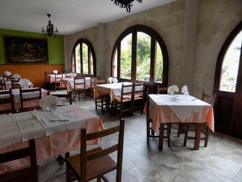Hostal Posada La Ce�a