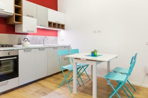 Oui Tree Apartment