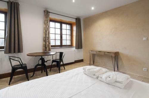 Bed & Breakfast Jardin Des Sens, La Rente D'eguilly