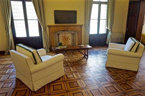 Hostal Palazzo Mantua Benavides Suites & Apartments