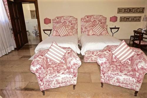 Hostal Palazzo Mantua Benavides Suites & Apartments
