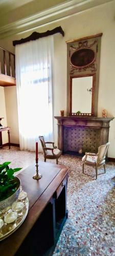 Hostal Palazzo Mantua Benavides Suites & Apartments