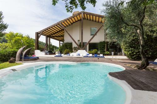 Villa Vallugola 8