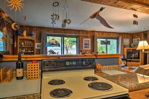 Idyllic Lake Leelanau Cottage With Dock And Fire Pit!