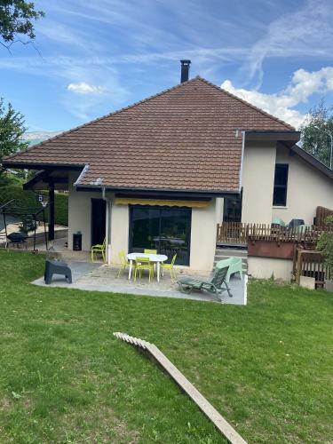 La Maison Grise
