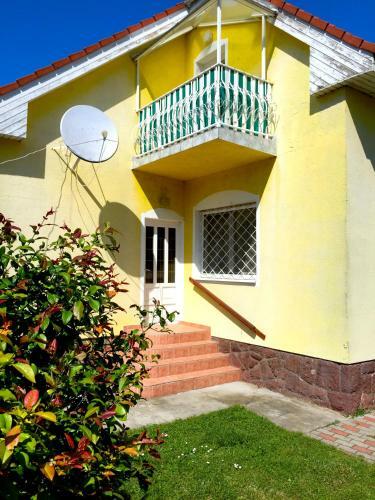 Villa Sebesty�n Apartments