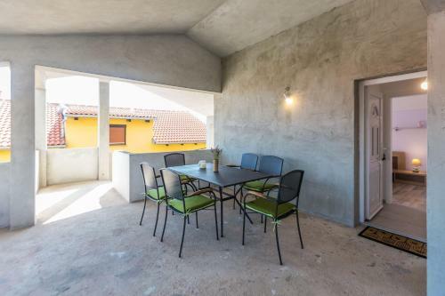 Ivan07 Spacious 3br Apartment With Terrace