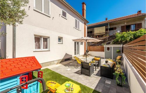 Nice Apartment In Zadar With Wifi And 2 Bedrooms