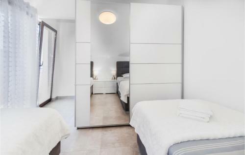 Nice Apartment In Crikvenica With Wifi And 2 Bedrooms