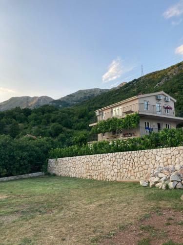 Charming Vineyard Villa