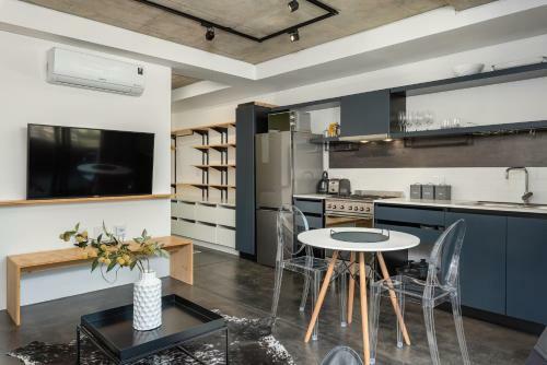 Fortyonl Apartments
