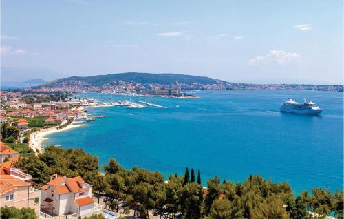 Amazing Apartment In Trogir With 2 Bedrooms