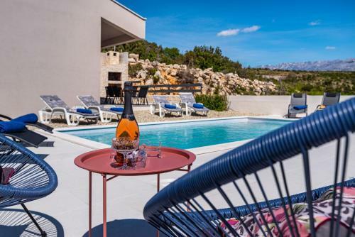 Villa Sunshine With New Pool On The Beach Zadar