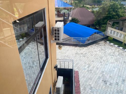 Vose Hotel