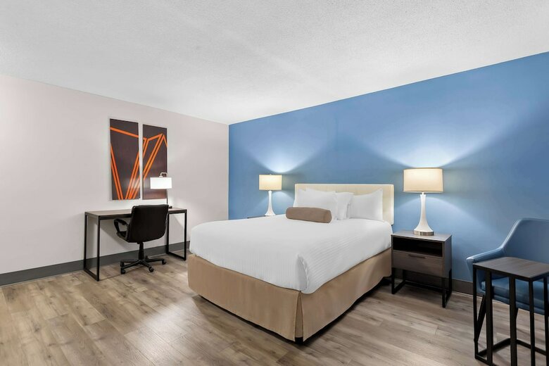 Howard Johnson Plaza Hotel Windsor