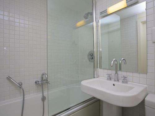 3 Combehaven