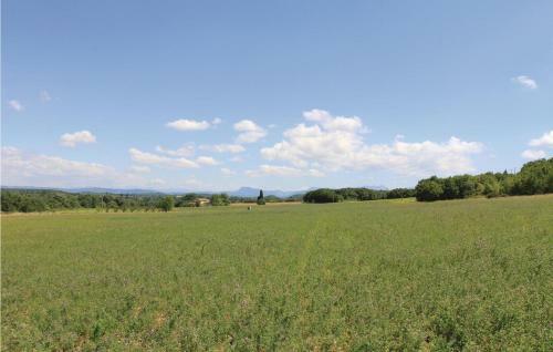 Three-bedroom Holiday Home In Puygiron