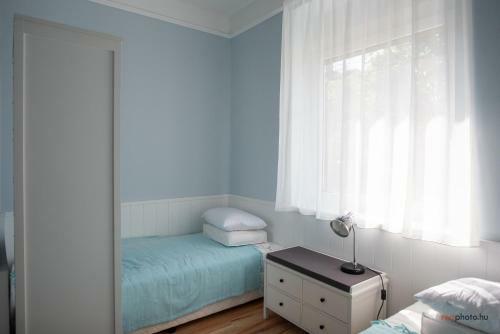 N�-ko Apartmanh�z