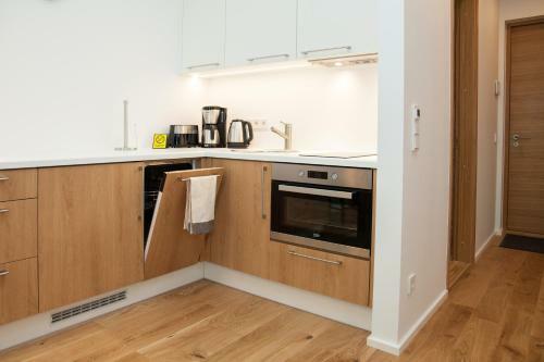 Riverside Apartment 3